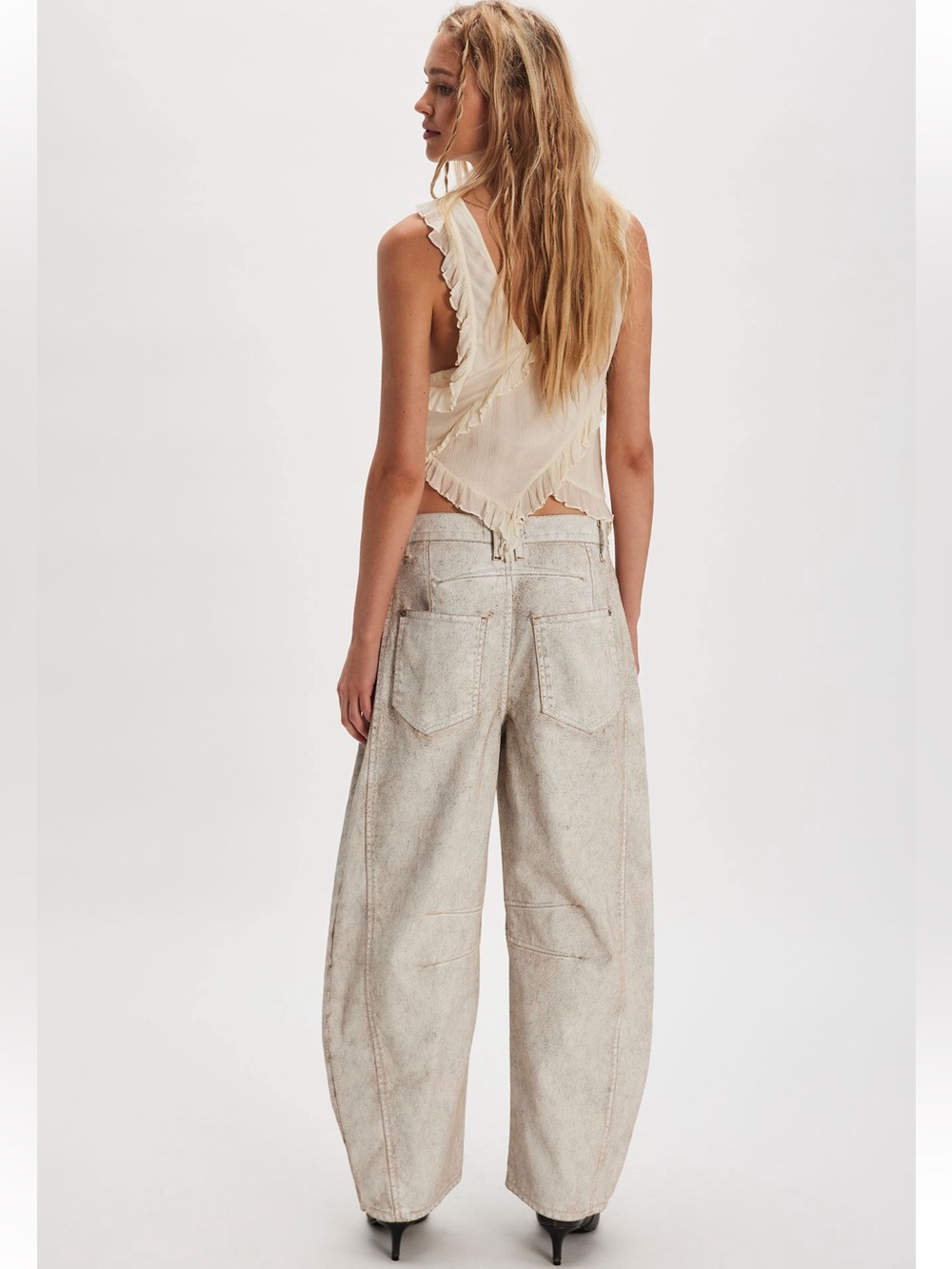 NWT FREE PEOPLE WE THE FREE GOOD LUCK COATED BARREL JEANS 🔥 - Picture 5 of 7
